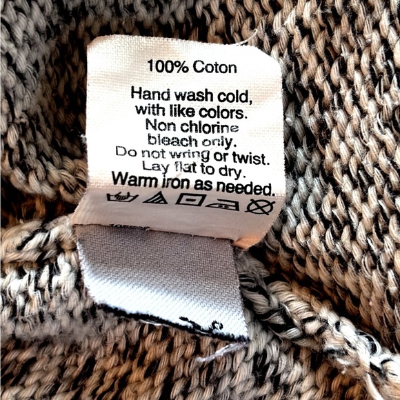 Madewell Midland Cardigan in Marled Aztec
Women’s Size Small - Picture 9 of 10